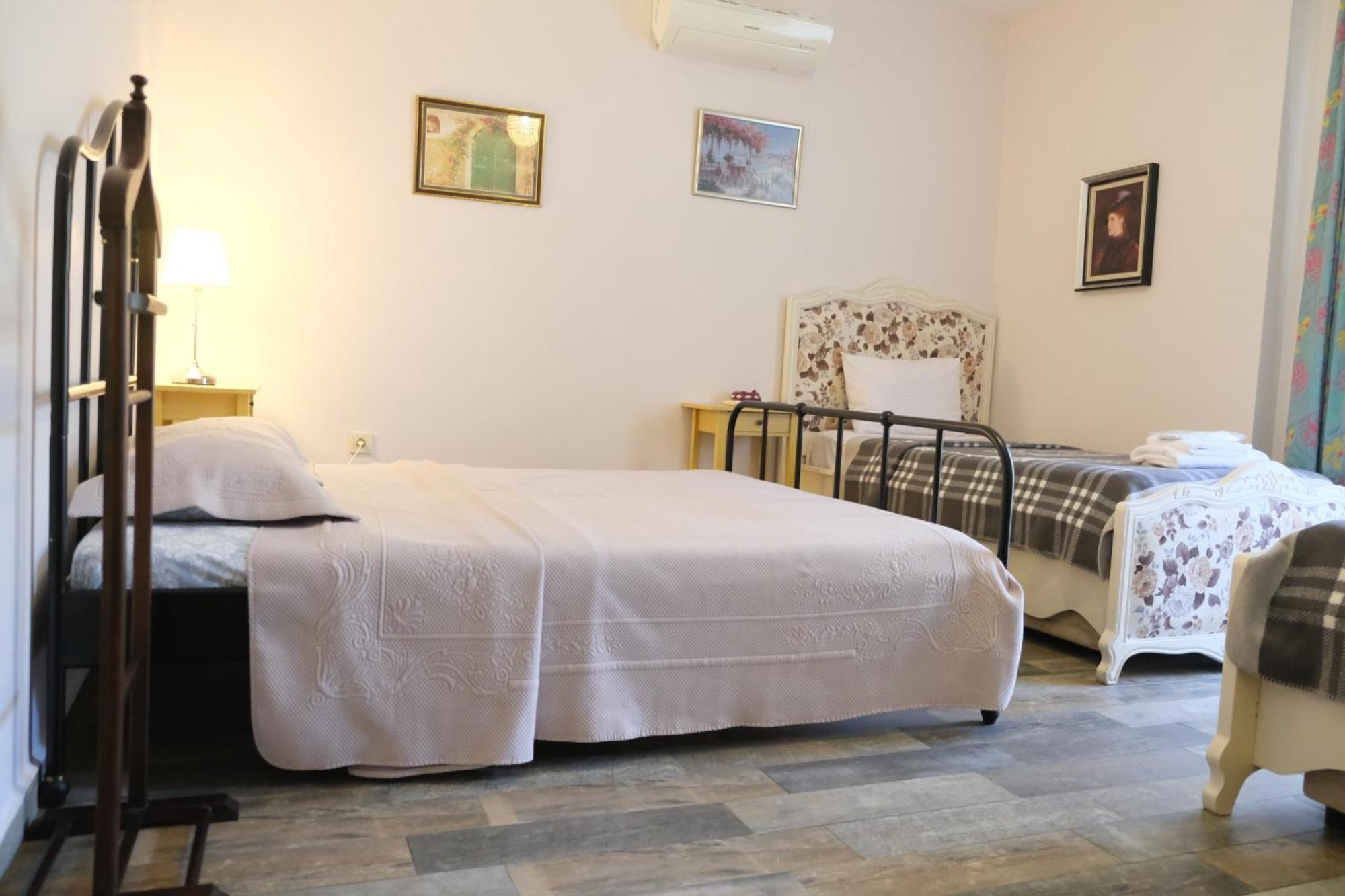 Niluefer Butik Otel (Adults Only) Ayvalı Buitenkant foto
