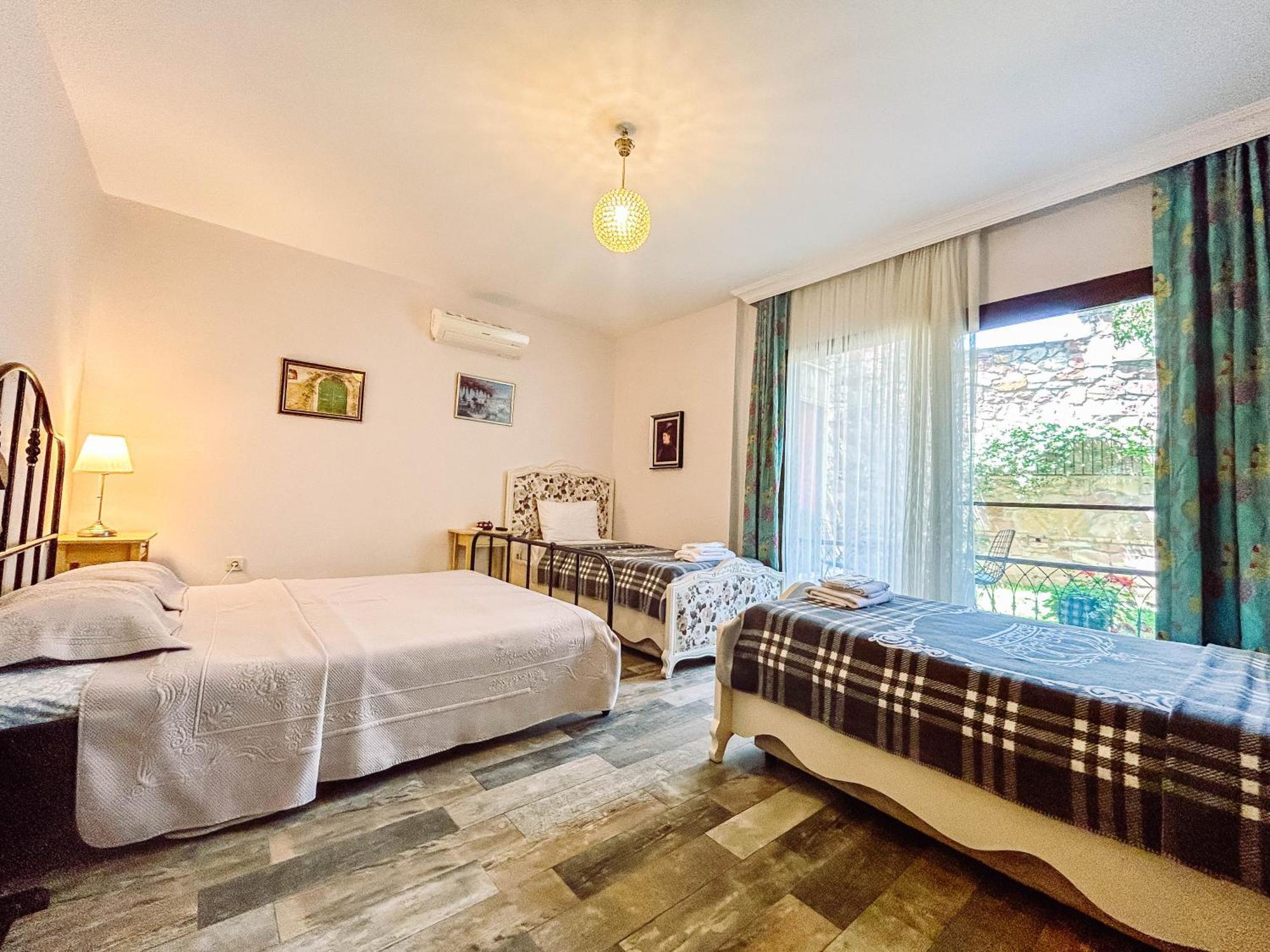 Niluefer Butik Otel (Adults Only) Ayvalı Buitenkant foto