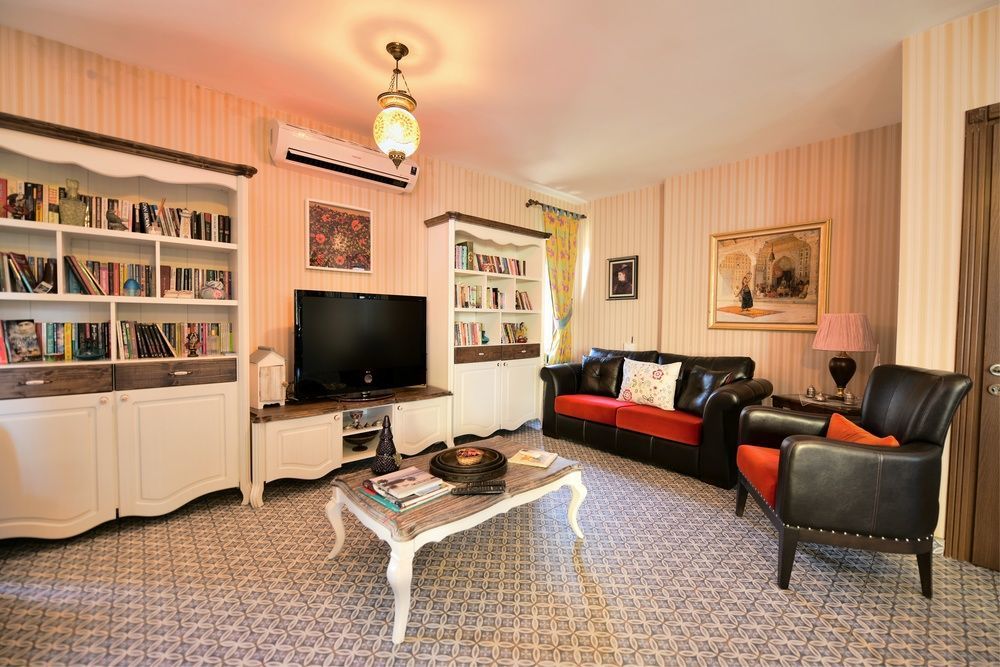 Niluefer Butik Otel (Adults Only) Ayvalı Buitenkant foto