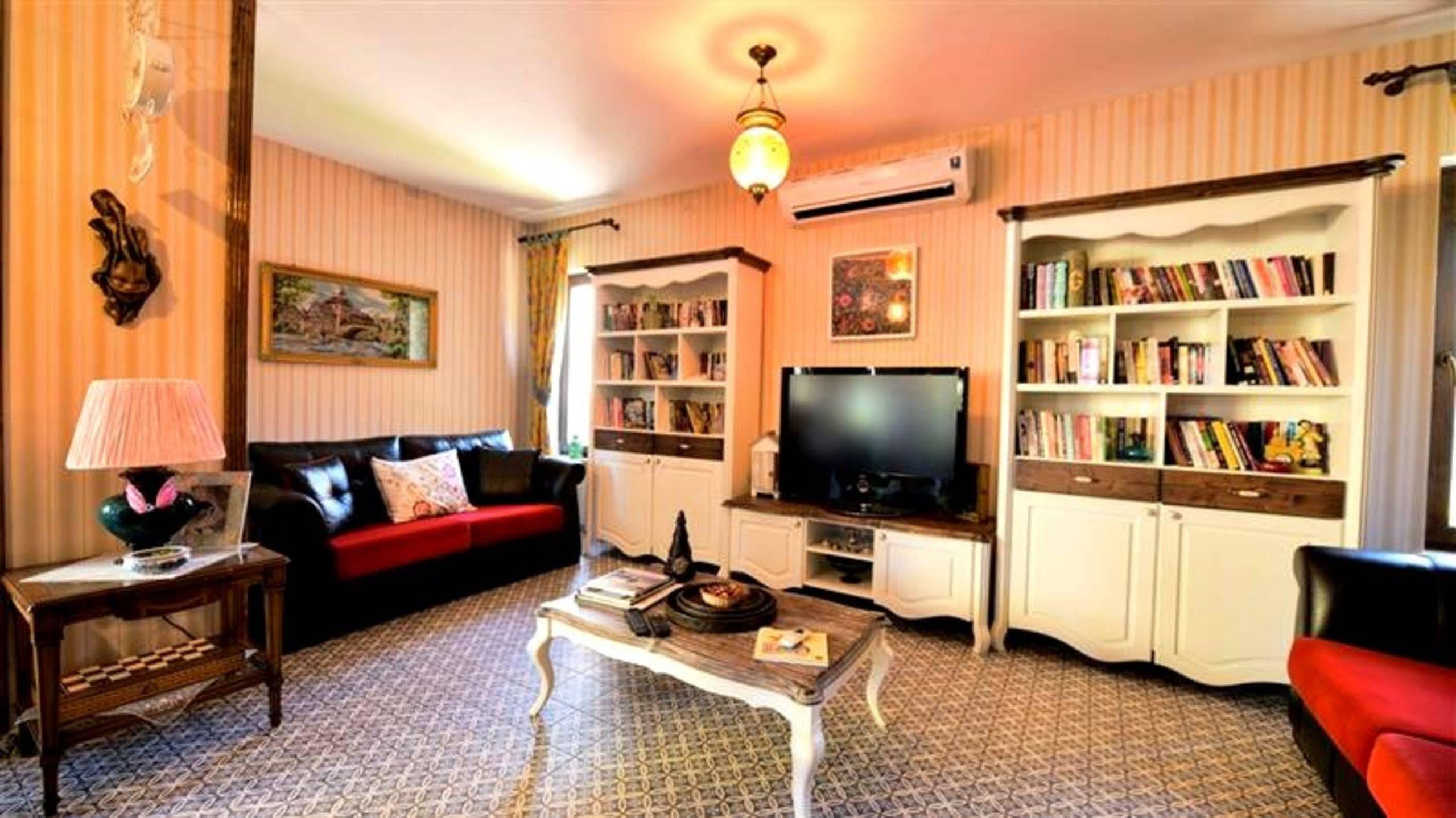 Niluefer Butik Otel (Adults Only) Ayvalı Buitenkant foto