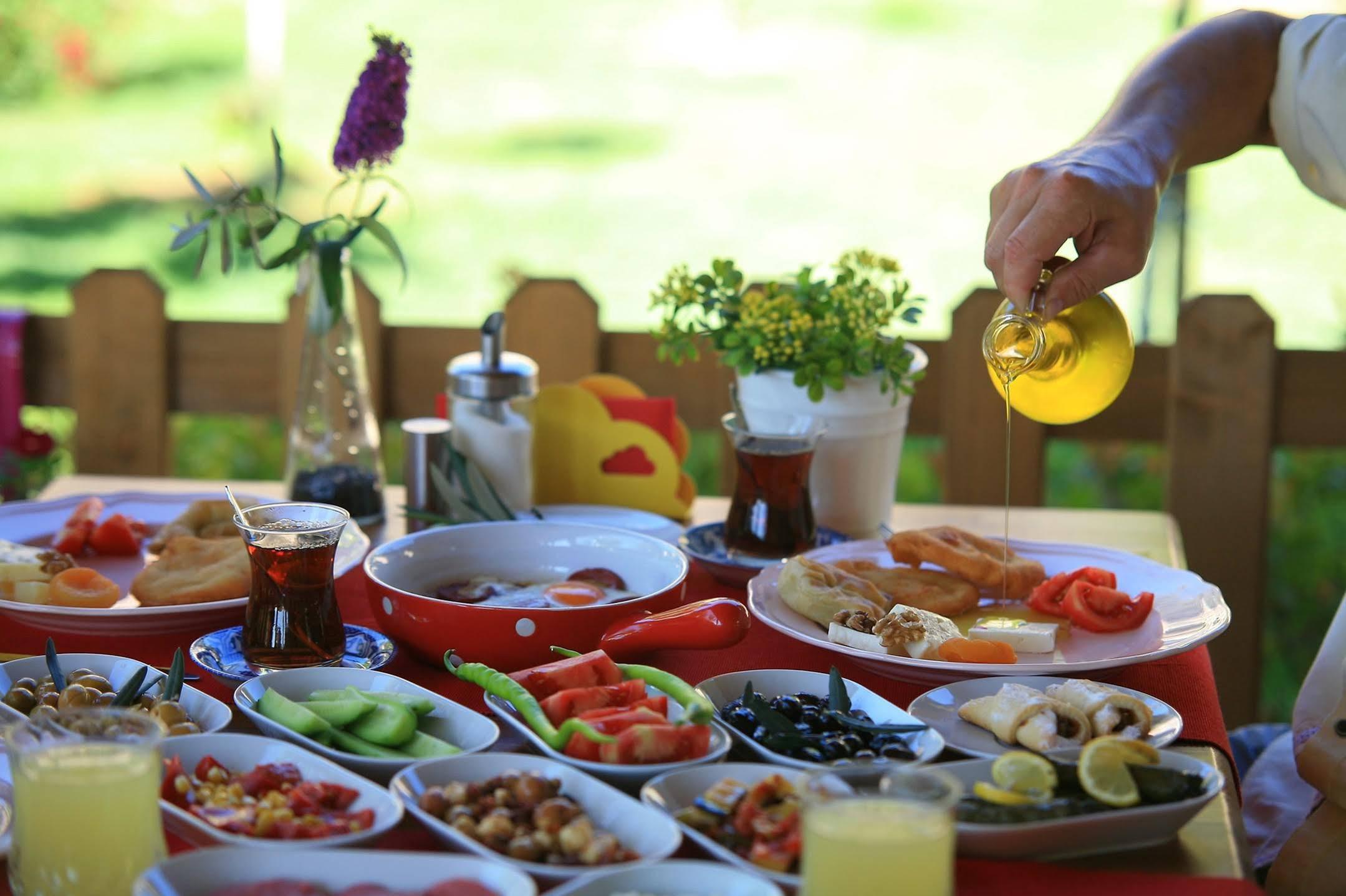 Niluefer Butik Otel (Adults Only) Ayvalı Buitenkant foto